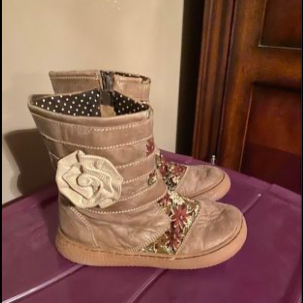 Livie & Luca tan boots with corduroy